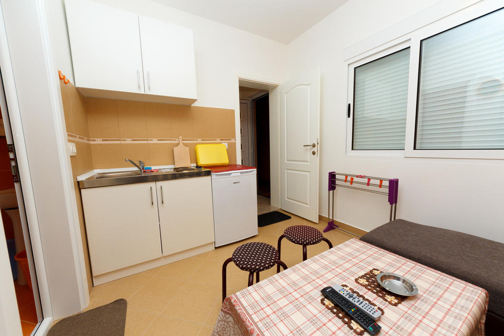 Apartments Sergej Sutomore Habitación foto