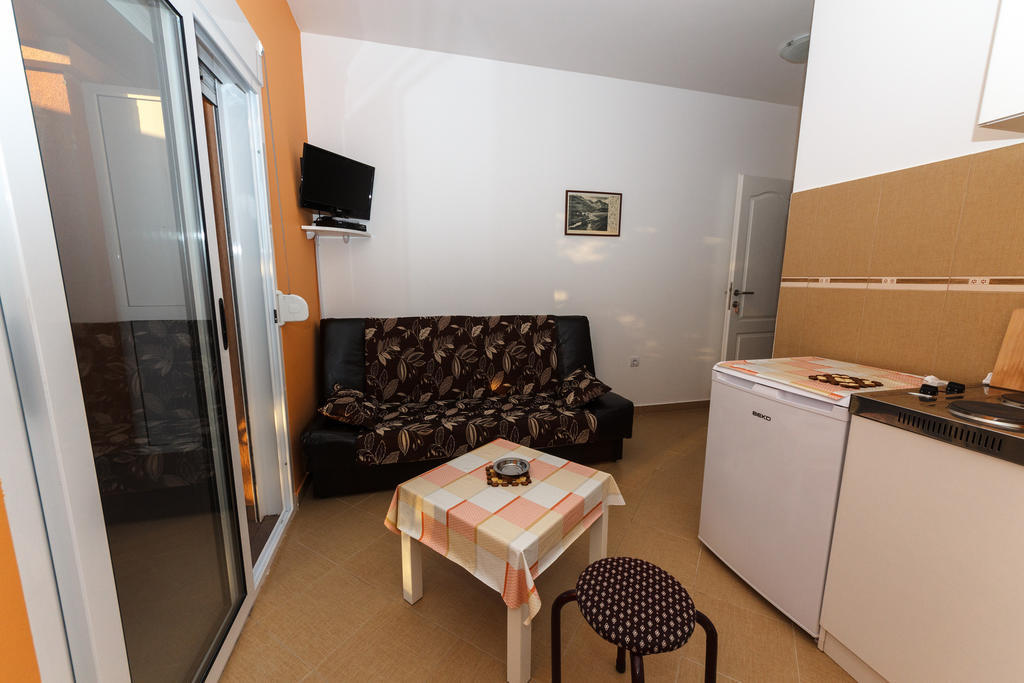 Apartments Sergej Sutomore Habitación foto